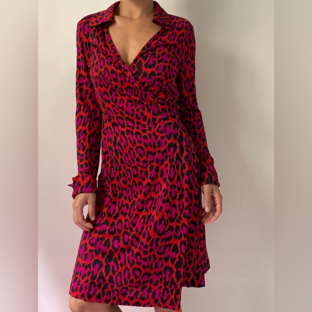 Diane Von Furstenberg Fuchsia and Black Leopard Wrap Dress Size 8